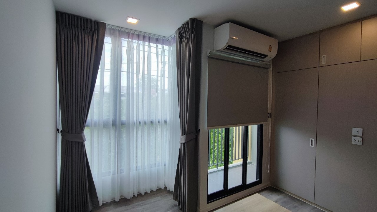 ผลงานติดตั้งผ้าม่าน คอนโด Atmoz รัชดา-ห้วยขวาง รูปที่ 2