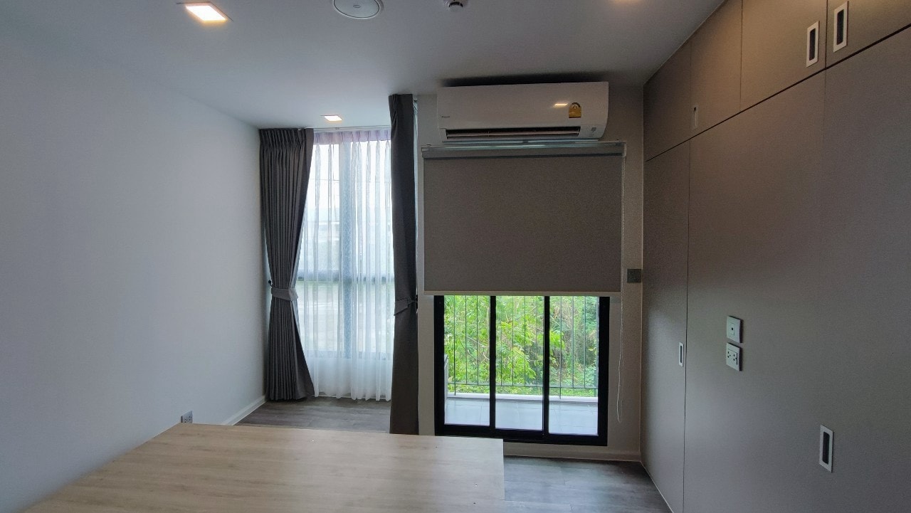 ผลงานติดตั้งผ้าม่าน คอนโด Atmoz รัชดา-ห้วยขวาง รูปที่ 4